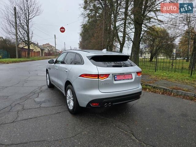 Серый Ягуар Ф-Пейс, объемом двигателя 2 л и пробегом 101 тыс. км за 25900 $, фото 9 на Automoto.ua