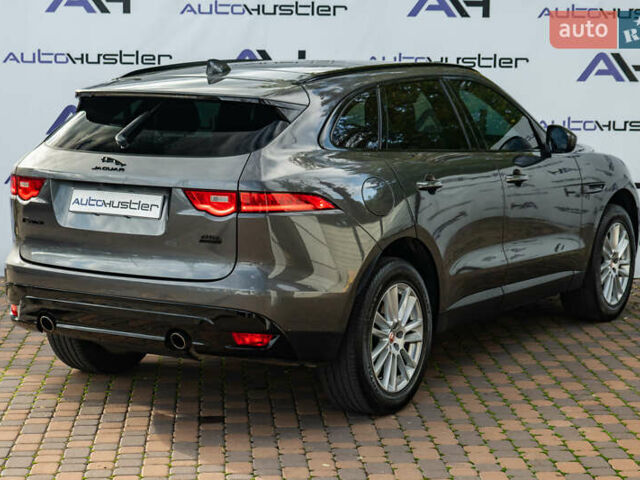 Сірий Ягуар Ф-Пейс, об'ємом двигуна 2 л та пробігом 58 тис. км за 27500 $, фото 16 на Automoto.ua