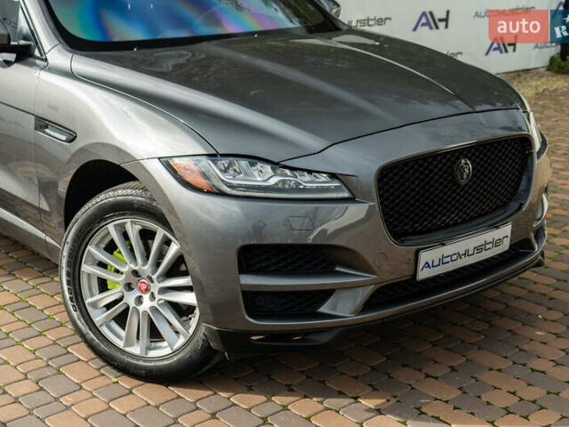 Сірий Ягуар Ф-Пейс, об'ємом двигуна 2 л та пробігом 58 тис. км за 27500 $, фото 6 на Automoto.ua