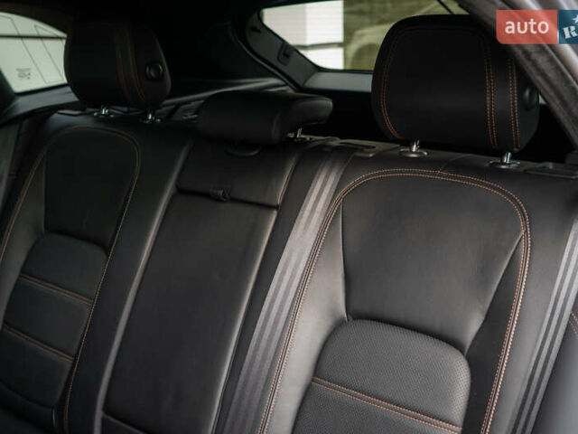 Сірий Ягуар Ф-Пейс, об'ємом двигуна 2 л та пробігом 58 тис. км за 27500 $, фото 51 на Automoto.ua