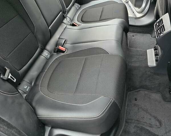 Серый Ягуар Ф-Пейс, объемом двигателя 2 л и пробегом 101 тыс. км за 25900 $, фото 35 на Automoto.ua