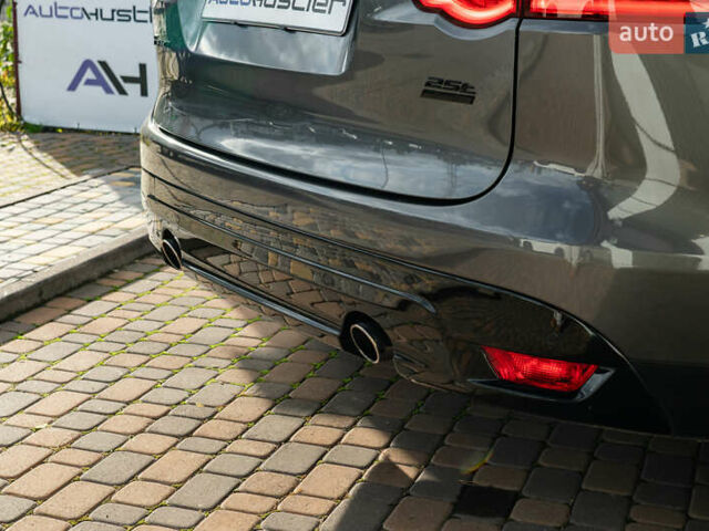 Сірий Ягуар Ф-Пейс, об'ємом двигуна 2 л та пробігом 58 тис. км за 27500 $, фото 27 на Automoto.ua