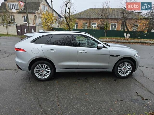 Серый Ягуар Ф-Пейс, объемом двигателя 2 л и пробегом 101 тыс. км за 25900 $, фото 12 на Automoto.ua