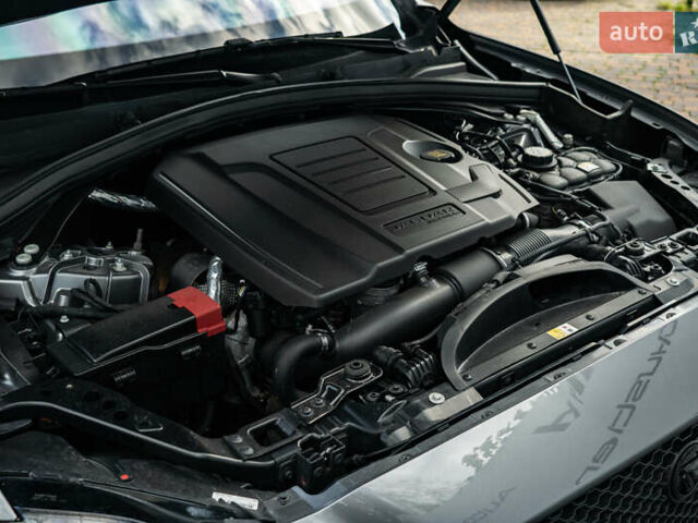 Сірий Ягуар Ф-Пейс, об'ємом двигуна 2 л та пробігом 58 тис. км за 27500 $, фото 61 на Automoto.ua