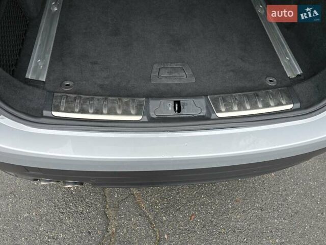 Серый Ягуар Ф-Пейс, объемом двигателя 2 л и пробегом 101 тыс. км за 25900 $, фото 42 на Automoto.ua