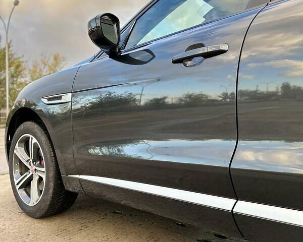 Ягуар Ф-Пейс 2018 у Южноукраинске на Automoto.ua Сірий Ягуар Ф-Пейс, об'ємом двигуна 3 л та пробігом 107 тис. км за 39500 $, фото 11 на Automoto.ua