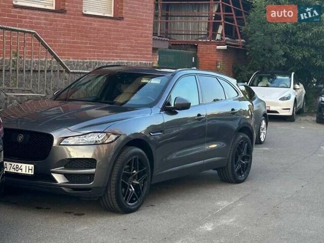 Серый Ягуар Ф-Пейс, объемом двигателя 2 л и пробегом 108 тыс. км за 31500 $, фото 25 на Automoto.ua