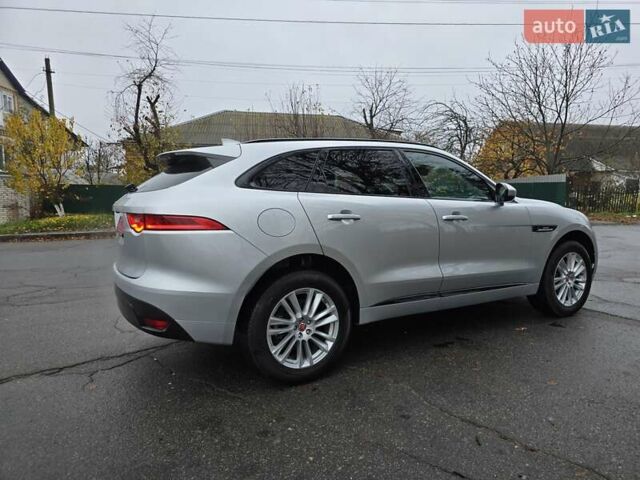 Серый Ягуар Ф-Пейс, объемом двигателя 2 л и пробегом 101 тыс. км за 25900 $, фото 11 на Automoto.ua