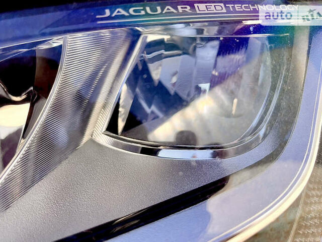 Сірий Ягуар Ф-Пейс, об'ємом двигуна 2 л та пробігом 156 тис. км за 25000 $, фото 17 на Automoto.ua