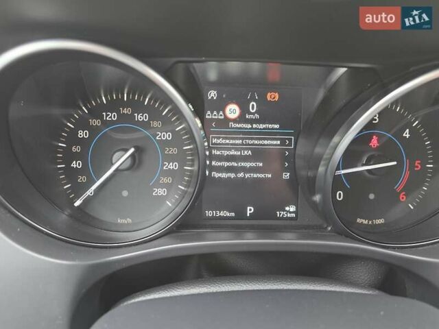 Серый Ягуар Ф-Пейс, объемом двигателя 2 л и пробегом 101 тыс. км за 25900 $, фото 44 на Automoto.ua