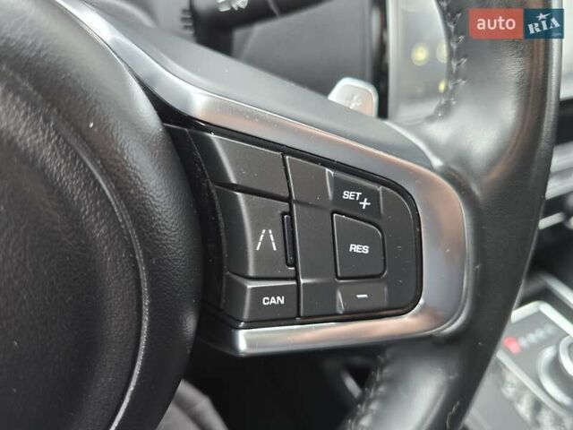 Серый Ягуар Ф-Пейс, объемом двигателя 2 л и пробегом 101 тыс. км за 25900 $, фото 46 на Automoto.ua