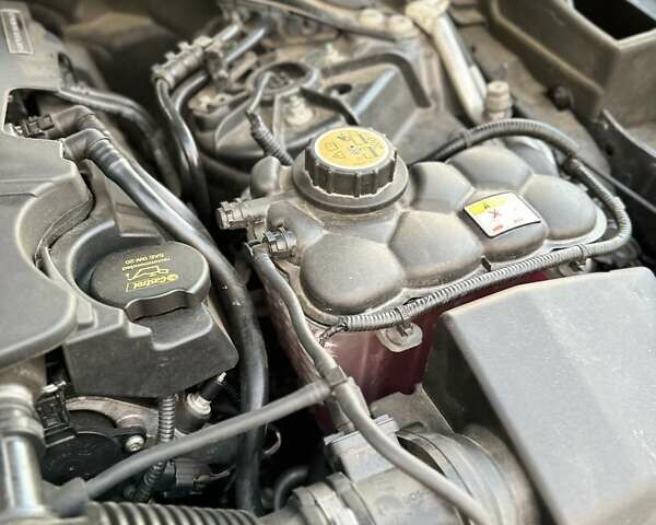 Ягуар Ф-Пейс 2018 у Южноукраинске на Automoto.ua Сірий Ягуар Ф-Пейс, об'ємом двигуна 3 л та пробігом 107 тис. км за 39500 $, фото 62 на Automoto.ua