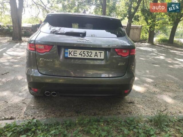Сірий Ягуар Ф-Пейс, об'ємом двигуна 2 л та пробігом 96 тис. км за 32500 $, фото 7 на Automoto.ua