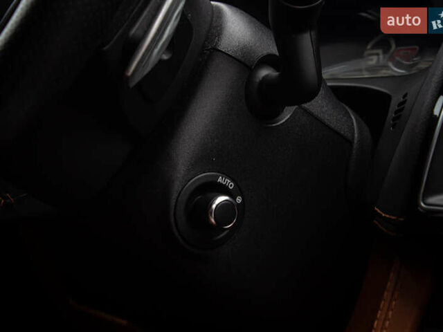 Сірий Ягуар Ф-Пейс, об'ємом двигуна 5 л та пробігом 28 тис. км за 55000 $, фото 61 на Automoto.ua