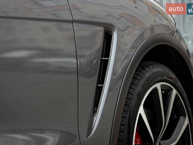 Сірий Ягуар Ф-Пейс, об'ємом двигуна 5 л та пробігом 28 тис. км за 55000 $, фото 26 на Automoto.ua