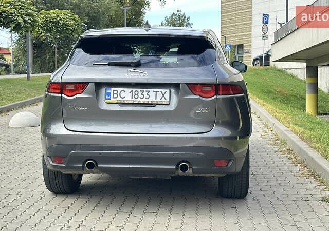Сірий Ягуар Ф-Пейс, об'ємом двигуна 2 л та пробігом 130 тис. км за 22000 $, фото 4 на Automoto.ua