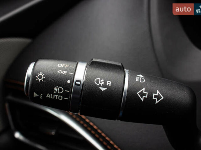 Сірий Ягуар Ф-Пейс, об'ємом двигуна 5 л та пробігом 28 тис. км за 55000 $, фото 57 на Automoto.ua