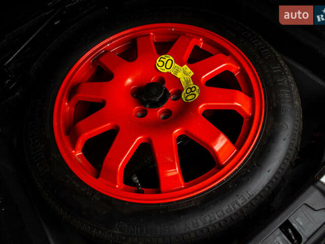 Сірий Ягуар Ф-Пейс, об'ємом двигуна 5 л та пробігом 28 тис. км за 55000 $, фото 43 на Automoto.ua