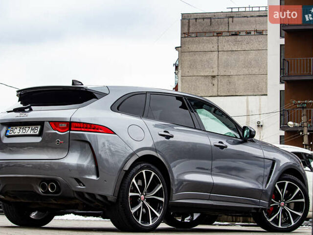 Сірий Ягуар Ф-Пейс, об'ємом двигуна 5 л та пробігом 28 тис. км за 55000 $, фото 40 на Automoto.ua