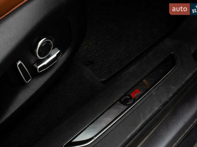 Сірий Ягуар Ф-Пейс, об'ємом двигуна 5 л та пробігом 28 тис. км за 55000 $, фото 81 на Automoto.ua