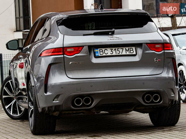 Сірий Ягуар Ф-Пейс, об'ємом двигуна 5 л та пробігом 28 тис. км за 55000 $, фото 32 на Automoto.ua