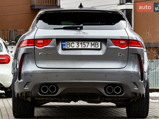 Сірий Ягуар Ф-Пейс, об'ємом двигуна 5 л та пробігом 28 тис. км за 55000 $, фото 36 на Automoto.ua