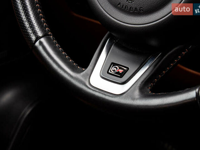 Сірий Ягуар Ф-Пейс, об'ємом двигуна 5 л та пробігом 28 тис. км за 55000 $, фото 59 на Automoto.ua