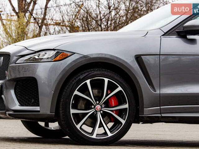 Сірий Ягуар Ф-Пейс, об'ємом двигуна 5 л та пробігом 28 тис. км за 55000 $, фото 16 на Automoto.ua