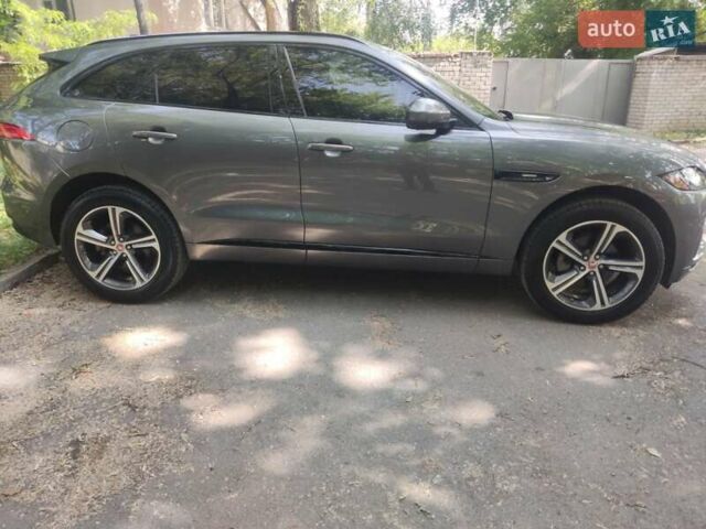 Сірий Ягуар Ф-Пейс, об'ємом двигуна 2 л та пробігом 96 тис. км за 32500 $, фото 5 на Automoto.ua