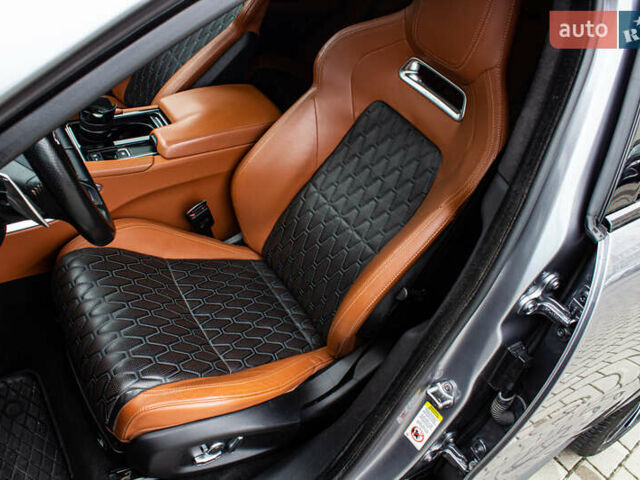 Сірий Ягуар Ф-Пейс, об'ємом двигуна 5 л та пробігом 28 тис. км за 55000 $, фото 70 на Automoto.ua