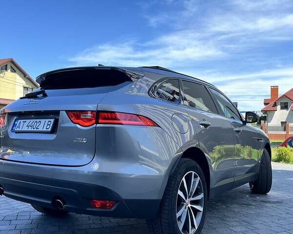 Сірий Ягуар Ф-Пейс, об'ємом двигуна 2 л та пробігом 41 тис. км за 25900 $, фото 12 на Automoto.ua
