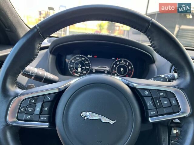 Сірий Ягуар Ф-Пейс, об'ємом двигуна 2 л та пробігом 41 тис. км за 25900 $, фото 21 на Automoto.ua