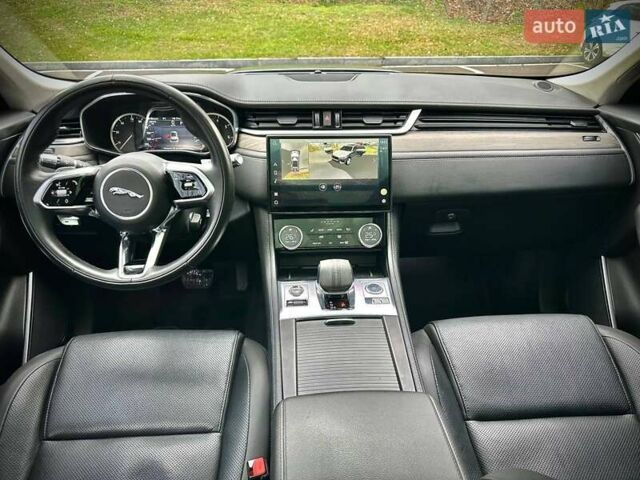 Серый Ягуар Ф-Пейс, объемом двигателя 2 л и пробегом 65 тыс. км за 35900 $, фото 18 на Automoto.ua