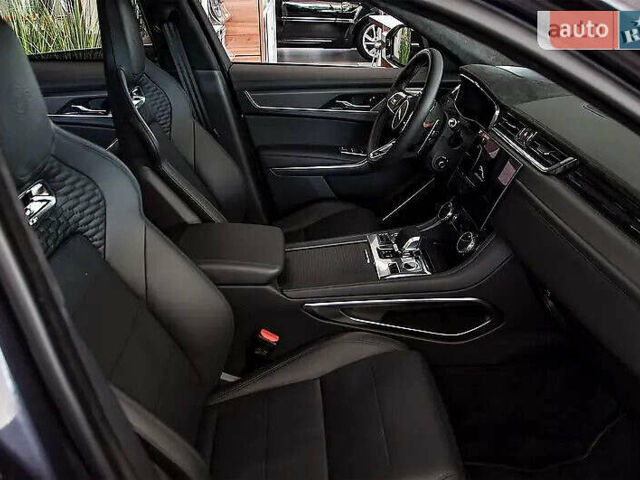 Серый Ягуар Ф-Пейс, объемом двигателя 5 л и пробегом 17 тыс. км за 87000 $, фото 5 на Automoto.ua