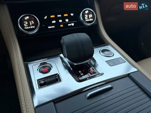 Серый Ягуар Ф-Пейс, объемом двигателя 2 л и пробегом 108 тыс. км за 43900 $, фото 23 на Automoto.ua