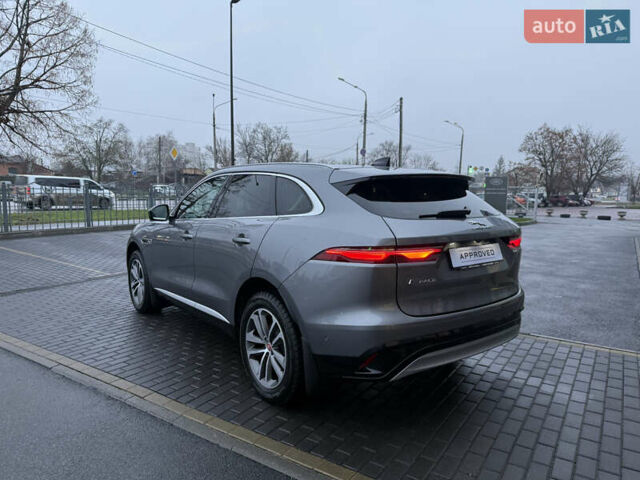 Серый Ягуар Ф-Пейс, объемом двигателя 2 л и пробегом 108 тыс. км за 43900 $, фото 6 на Automoto.ua