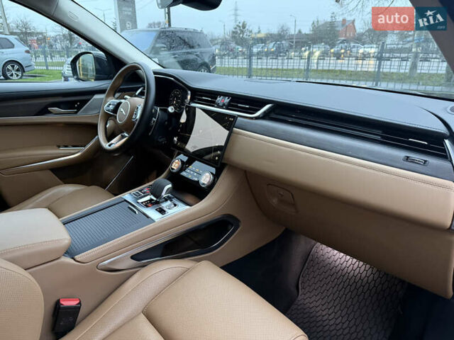 Серый Ягуар Ф-Пейс, объемом двигателя 2 л и пробегом 108 тыс. км за 43900 $, фото 38 на Automoto.ua