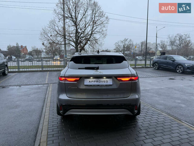 Серый Ягуар Ф-Пейс, объемом двигателя 2 л и пробегом 108 тыс. км за 43900 $, фото 5 на Automoto.ua