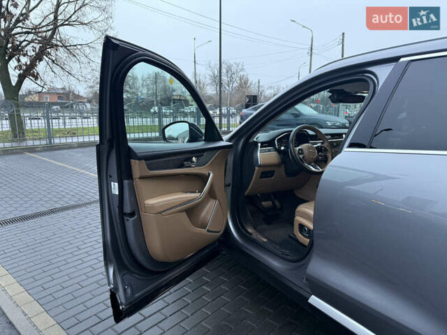 Серый Ягуар Ф-Пейс, объемом двигателя 2 л и пробегом 108 тыс. км за 43900 $, фото 16 на Automoto.ua