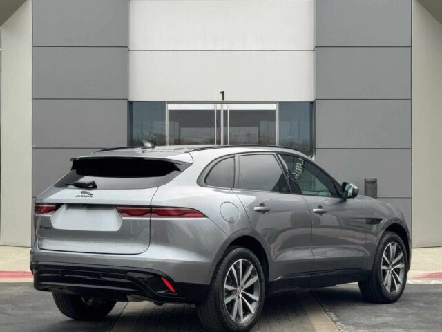 Сірий Ягуар Ф-Пейс, об'ємом двигуна 2 л та пробігом 28 тис. км за 13000 $, фото 2 на Automoto.ua