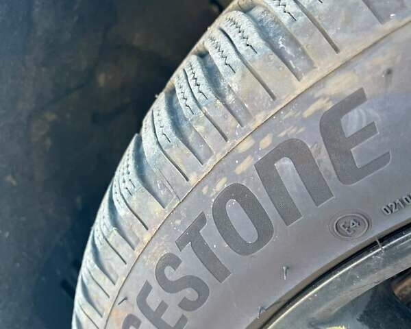 Серый Ягуар Ф-Пейс, объемом двигателя 2 л и пробегом 80 тыс. км за 59000 $, фото 11 на Automoto.ua