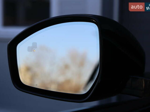 Синій Ягуар Ф-Пейс, об'ємом двигуна 2 л та пробігом 179 тис. км за 22800 $, фото 28 на Automoto.ua