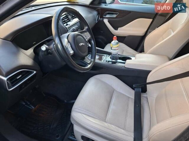 Синий Ягуар Ф-Пейс, объемом двигателя 2 л и пробегом 167 тыс. км за 21000 $, фото 10 на Automoto.ua