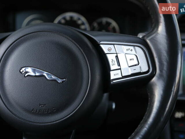 Синій Ягуар Ф-Пейс, об'ємом двигуна 2 л та пробігом 179 тис. км за 22800 $, фото 17 на Automoto.ua