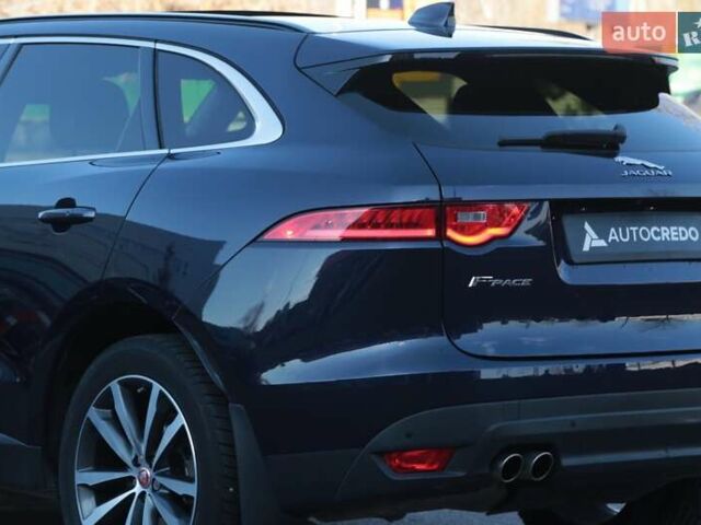 Синій Ягуар Ф-Пейс, об'ємом двигуна 2 л та пробігом 179 тис. км за 22800 $, фото 7 на Automoto.ua