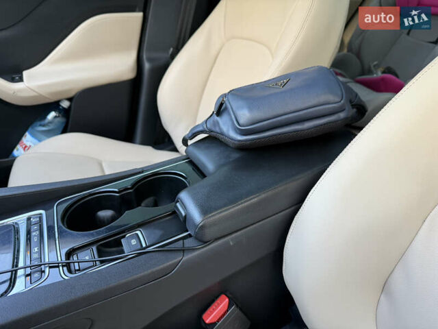 Синий Ягуар Ф-Пейс, объемом двигателя 2 л и пробегом 199 тыс. км за 24900 $, фото 24 на Automoto.ua