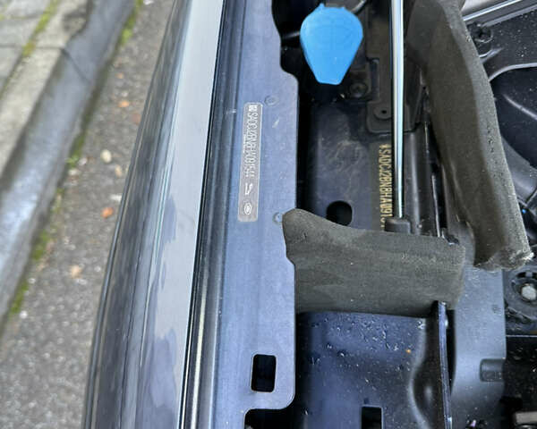 Синий Ягуар Ф-Пейс, объемом двигателя 2 л и пробегом 199 тыс. км за 24900 $, фото 3 на Automoto.ua