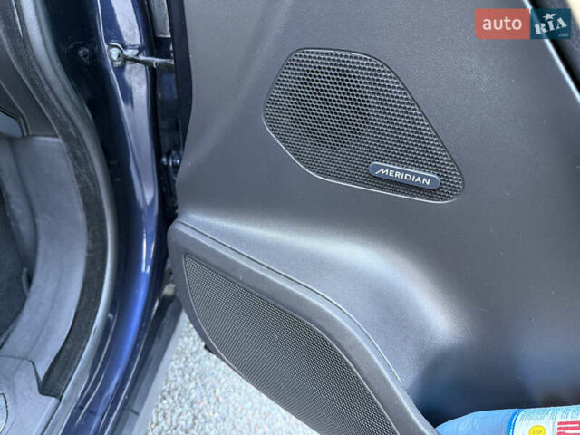 Синий Ягуар Ф-Пейс, объемом двигателя 2 л и пробегом 199 тыс. км за 24900 $, фото 38 на Automoto.ua