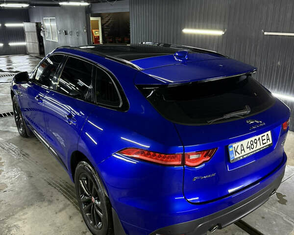 Синий Ягуар Ф-Пейс, объемом двигателя 2 л и пробегом 85 тыс. км за 27600 $, фото 7 на Automoto.ua