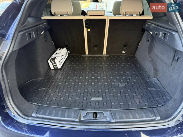 Синий Ягуар Ф-Пейс, объемом двигателя 2 л и пробегом 199 тыс. км за 26500 $, фото 9 на Automoto.ua